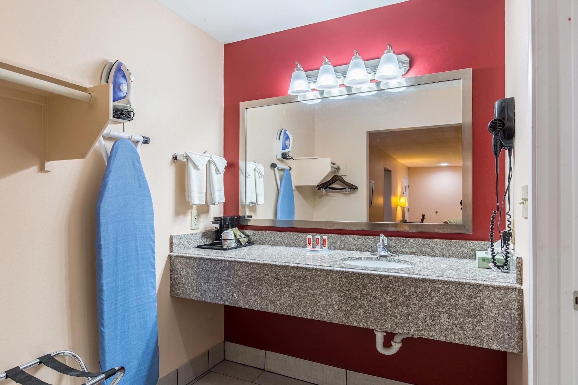 Quality Inn & Suites Bridge City Orange エクステリア 写真