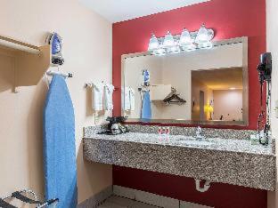 Quality Inn & Suites Bridge City Orange 部屋 写真